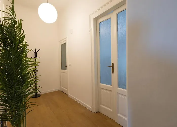 Сasa de vacaciones Modern 2br 2ba Metro Access 12min Duomo *