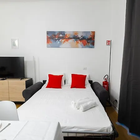 Prázdninový dům Modern 2br 2ba Metro Access 12min Duomo *